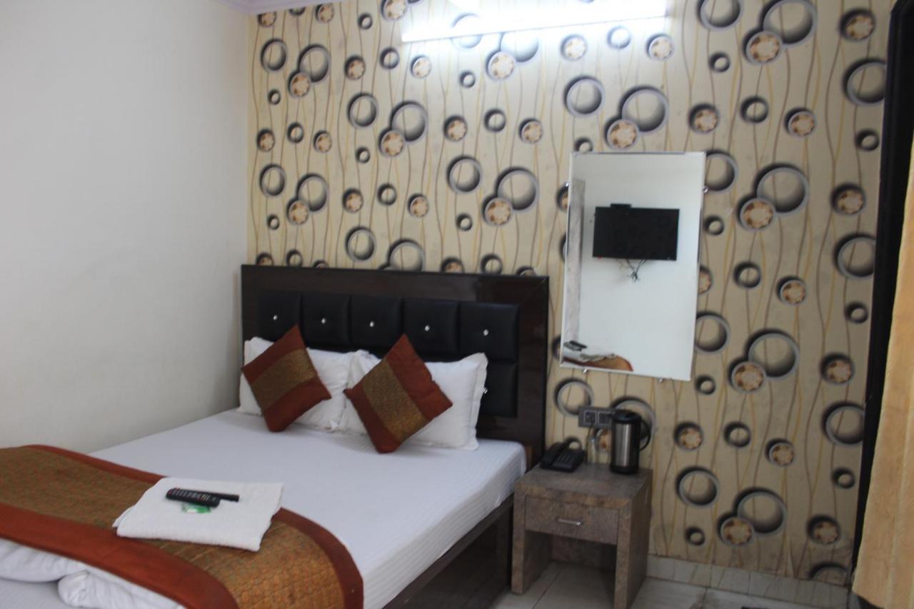 Hotel Marwari@New Delhi Railway Station Екстериор снимка